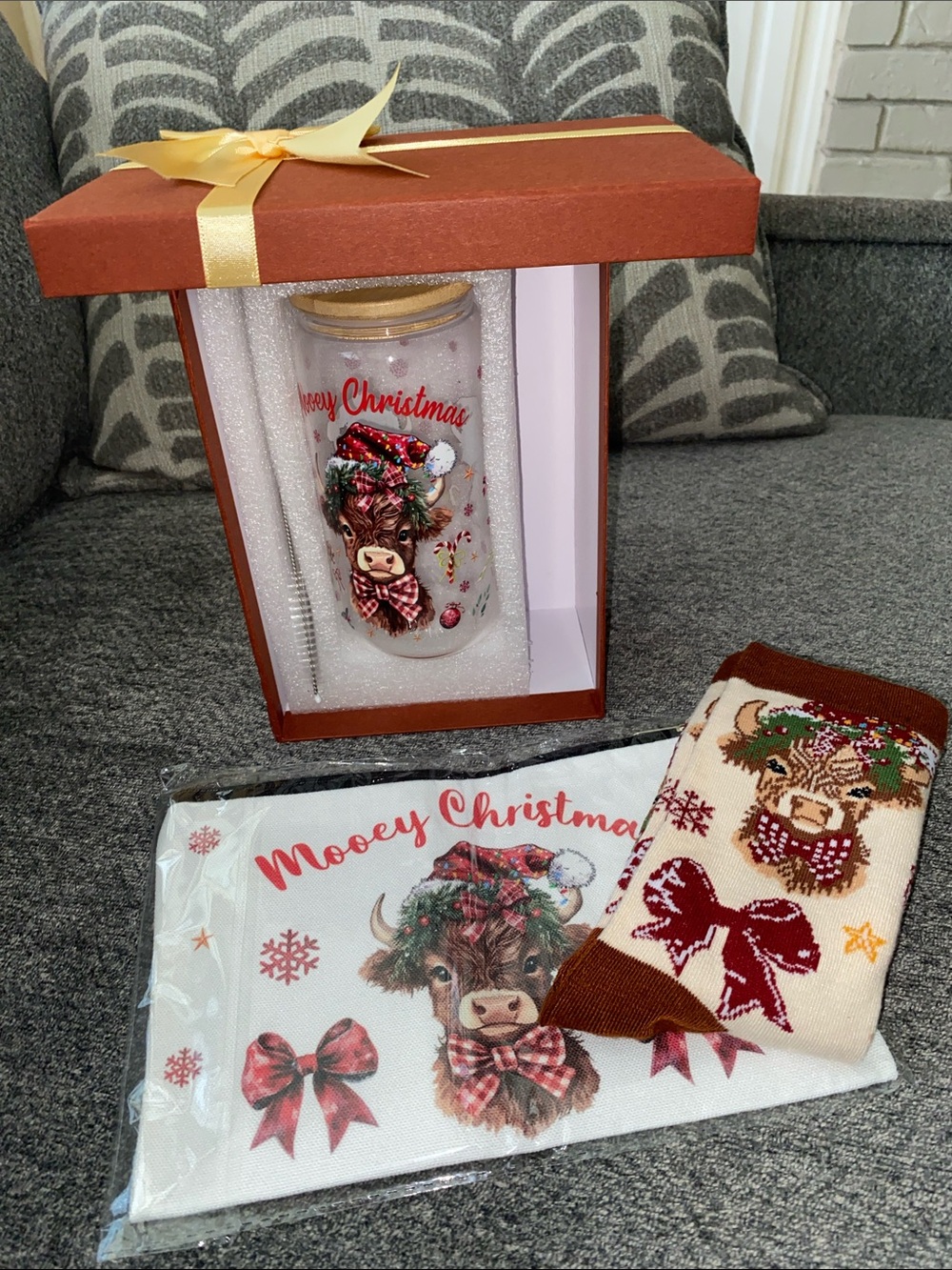 Mooey Christmas Brown Cow Holiday Glass, small bag & Sock Gift Set